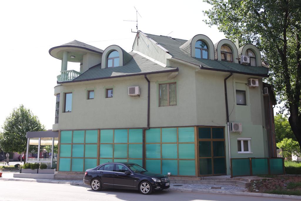 Guesthouse Villa Modex Paraćin Extérieur photo
