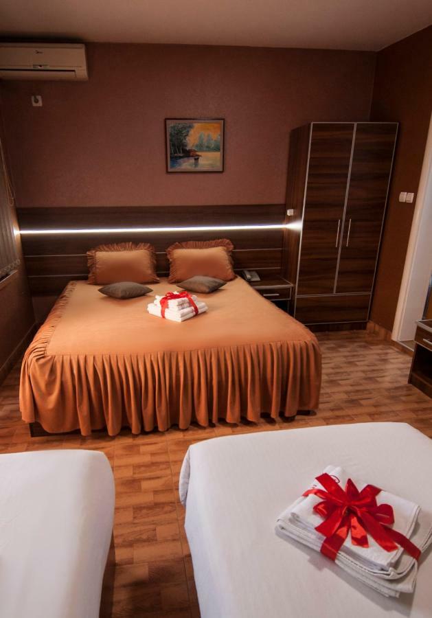 Guesthouse Villa Modex Paraćin Extérieur photo