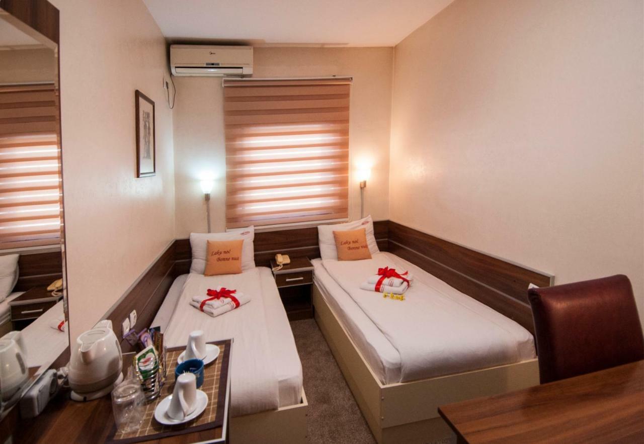 Guesthouse Villa Modex Paraćin Extérieur photo
